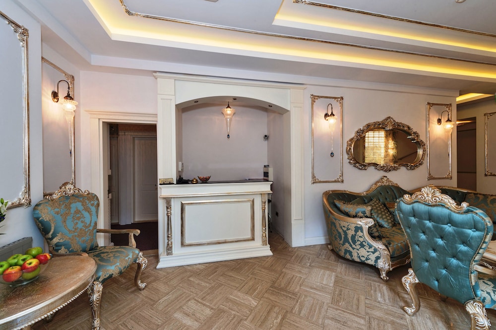 Zeynep Sultan Hotel 11/54