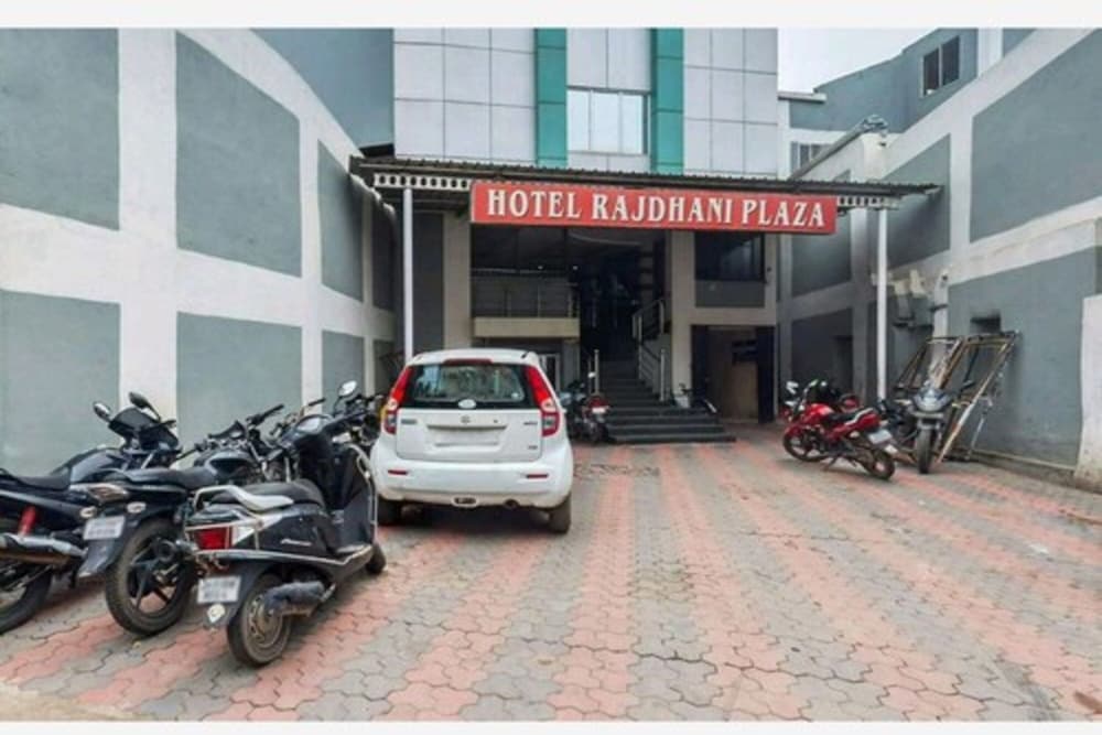 Hotel Rajdhani Plaza 36/43