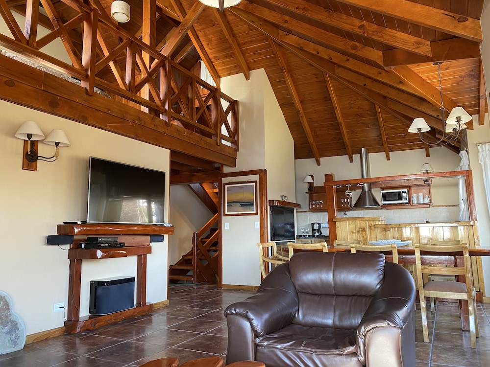 Charming Luxury Lodge and Private Spa 50/74