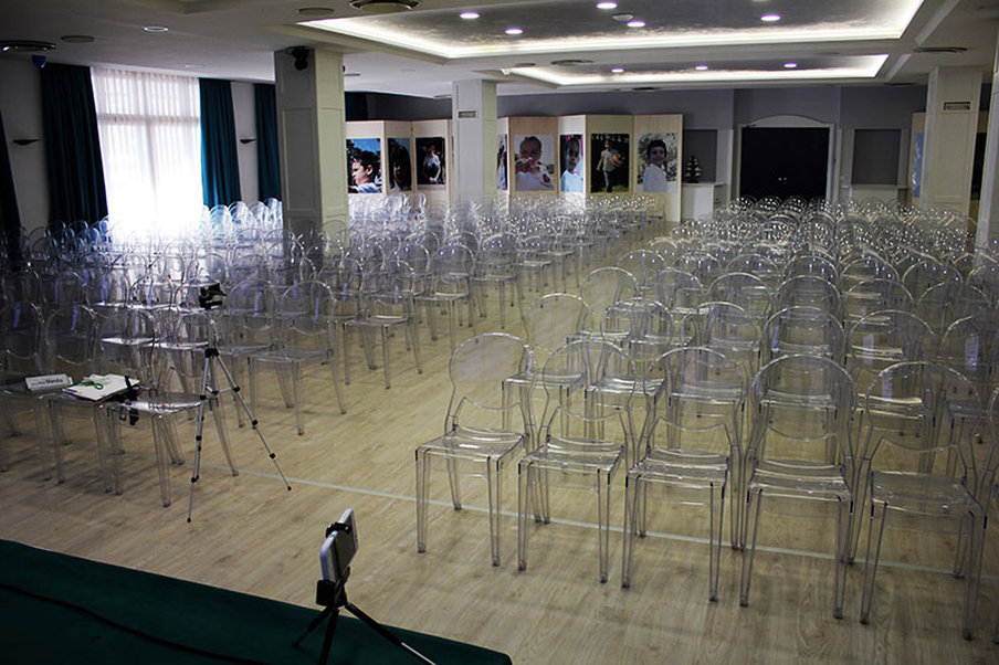 Mediterranea Hotel And Convention Center 26/28