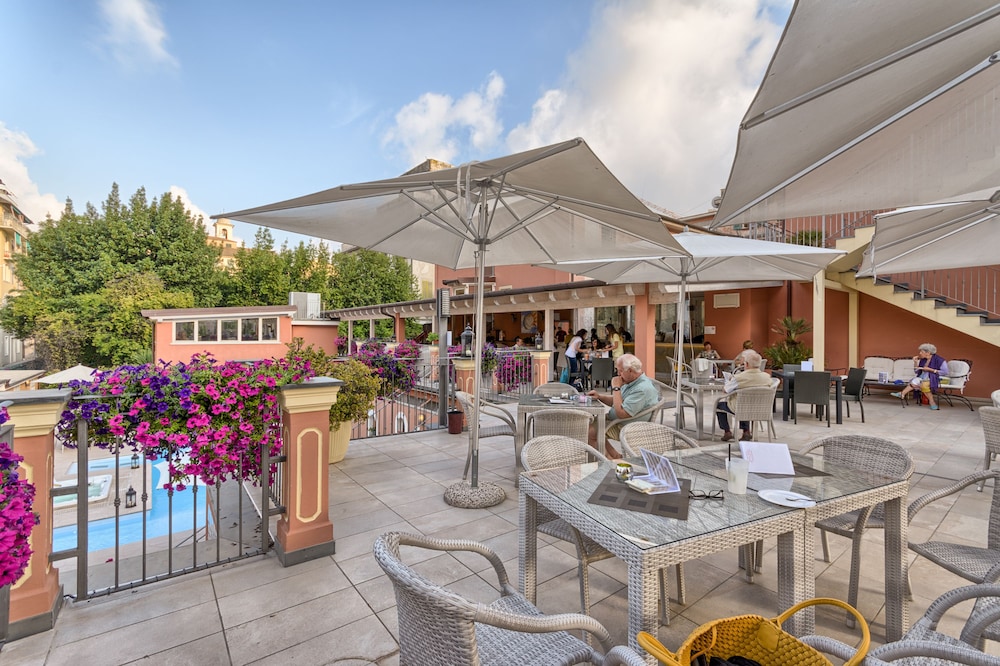 Hotel Monte Rosa 26/30