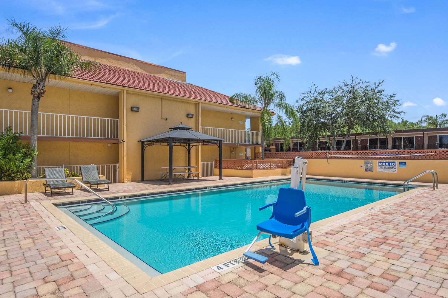 Rodeway Inn Port Richey North 39/39