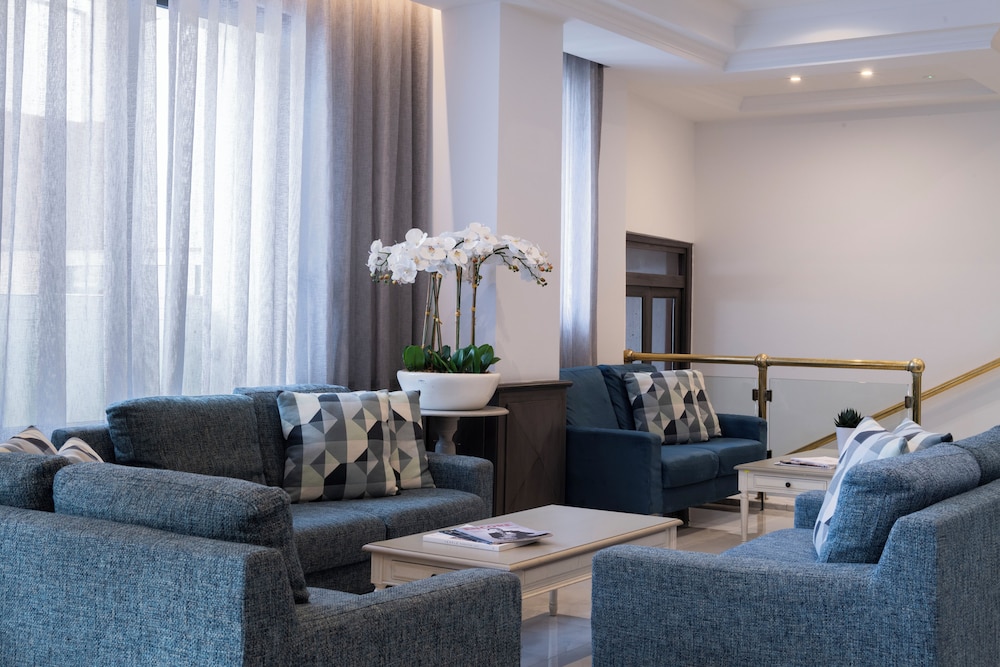 Plaza Regency Hotels 24/50