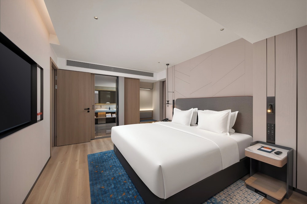 غرفة قياسية بسرير كينج وسرير كوين، Holiday Inn Express Zhangzhou Zhangpu by IHG 2/4