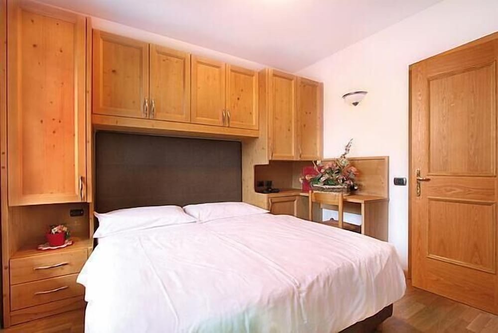 HOTEL IL CAMINETTO 10/44