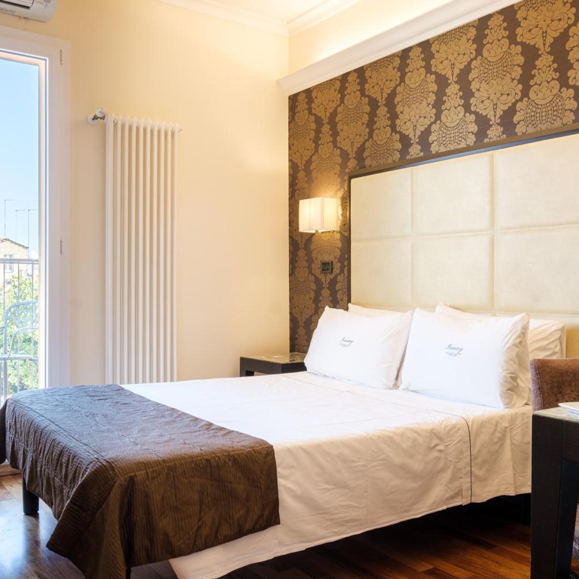 Gold, Double or Twin Bed