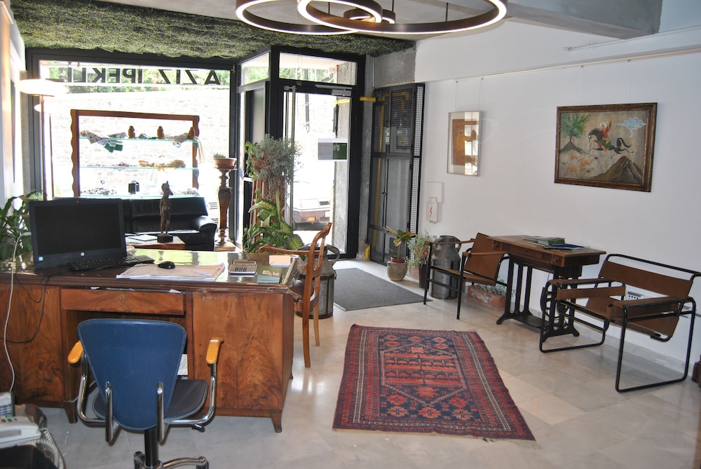 Numi Hotel 35/50