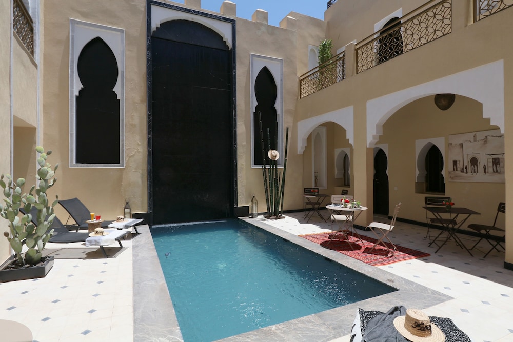 Riad Dar Couscous and spa 60/68