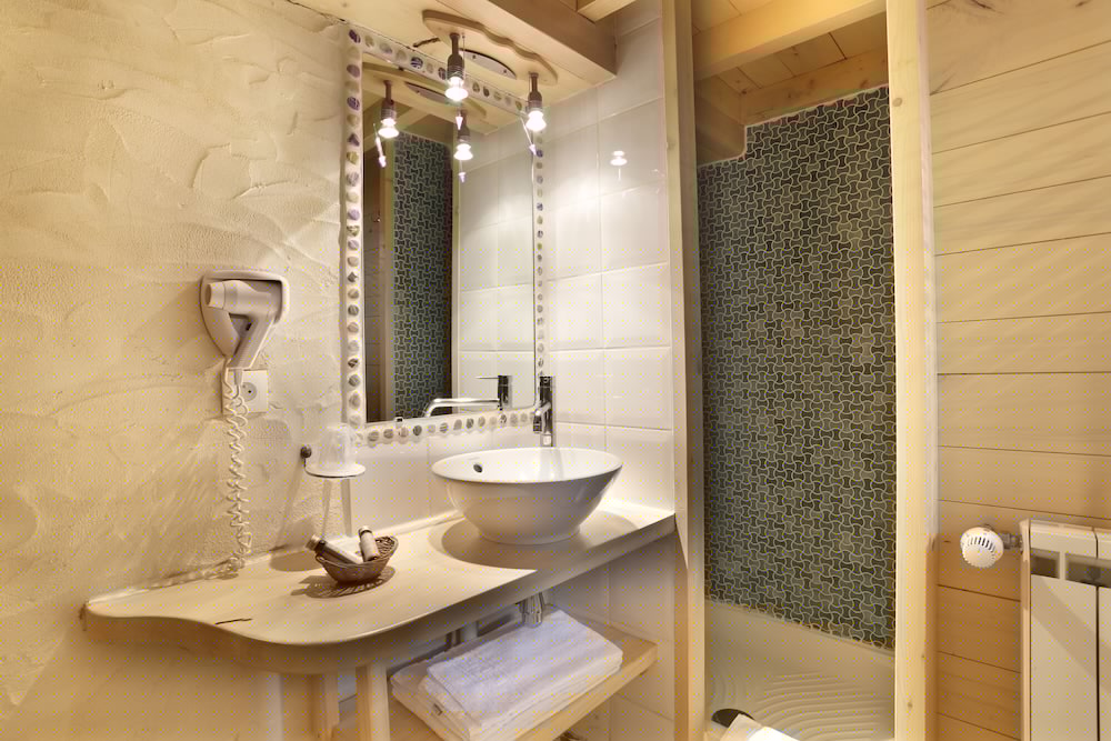 Hotel La Tour Intendance, Bordeaux 21/60