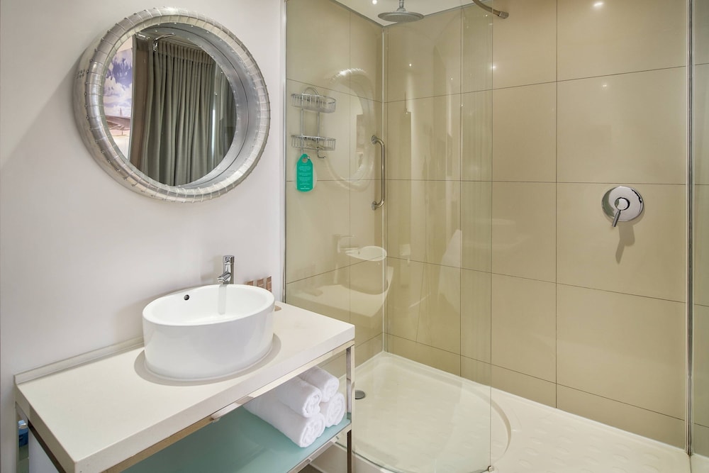 Protea Hotel By Marriott O R Tambo Airport 20/41