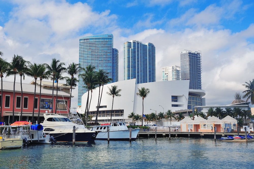 YOTEL Miami, Select by Hilton 43/48