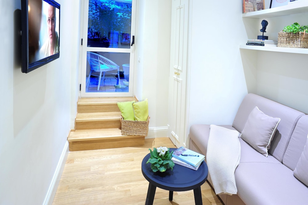 Nerva Boutique Hotel 44/72