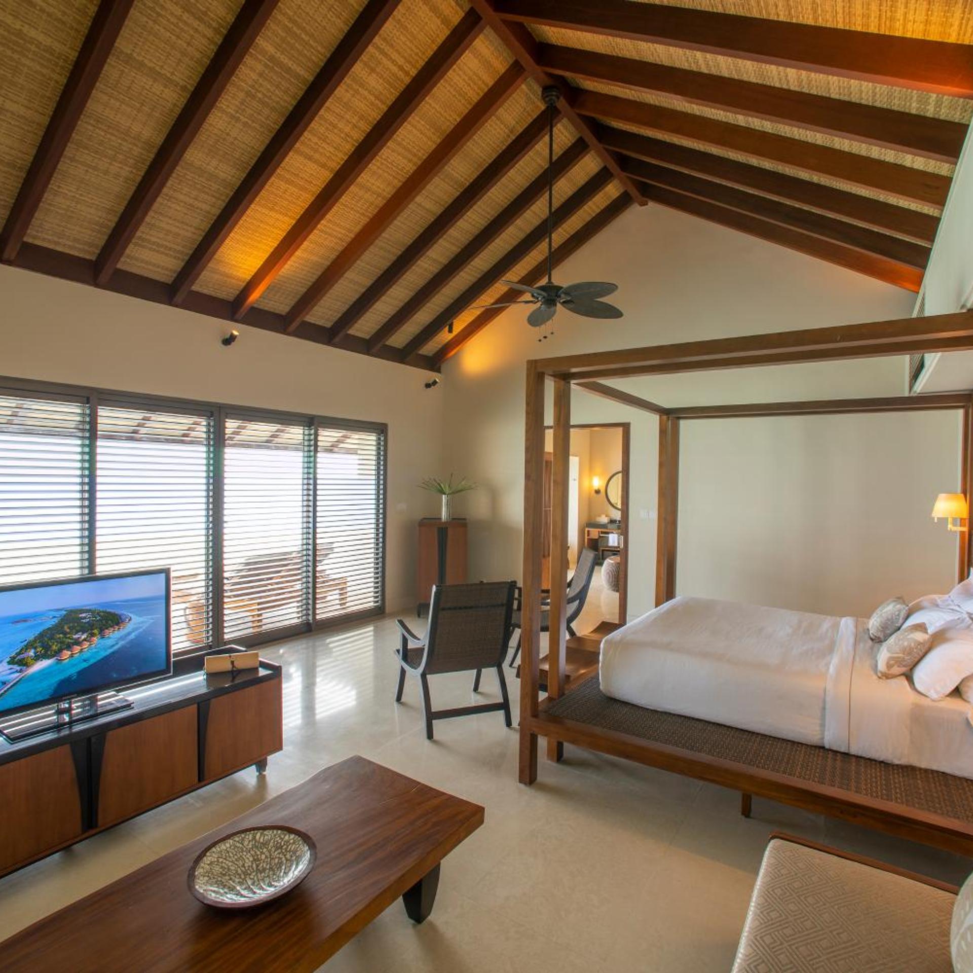 2 Bedrooms, Sunrise, Water Pool Villa