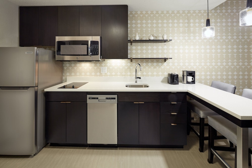 Residence Inn Montreal Midtown 40/40