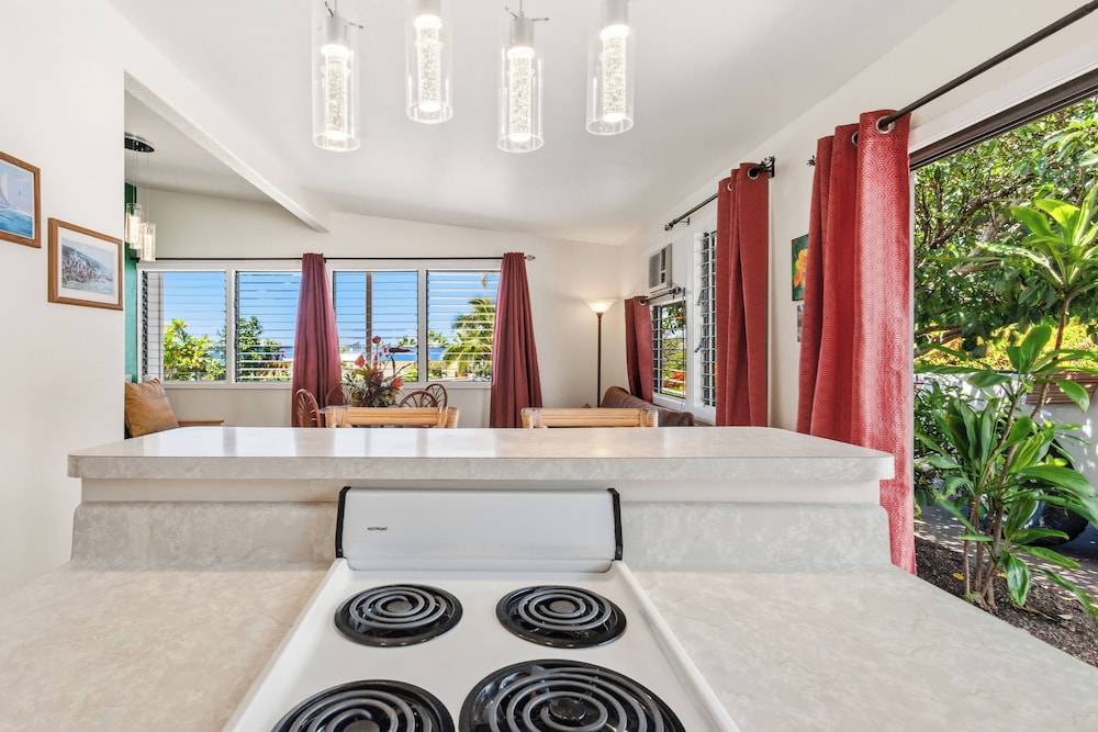 Luana Nai'a Inn 6/50