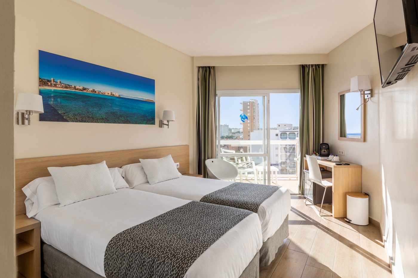 Samos Hotel 11/50