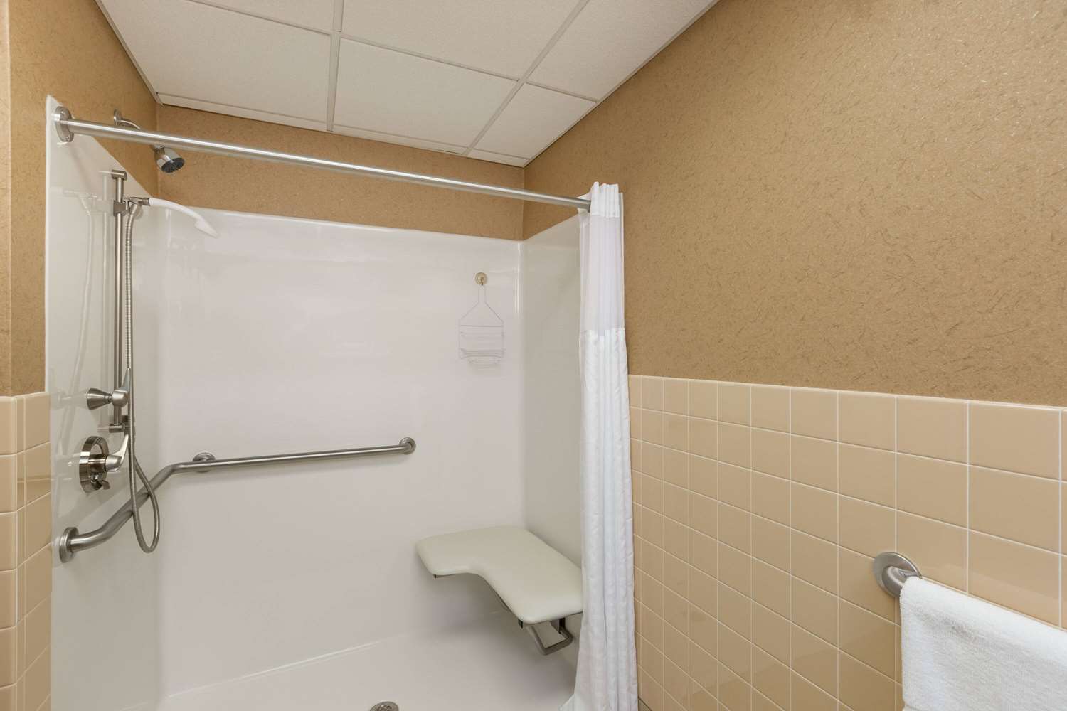 Travelodge Inn Suites Deadwood 69/73