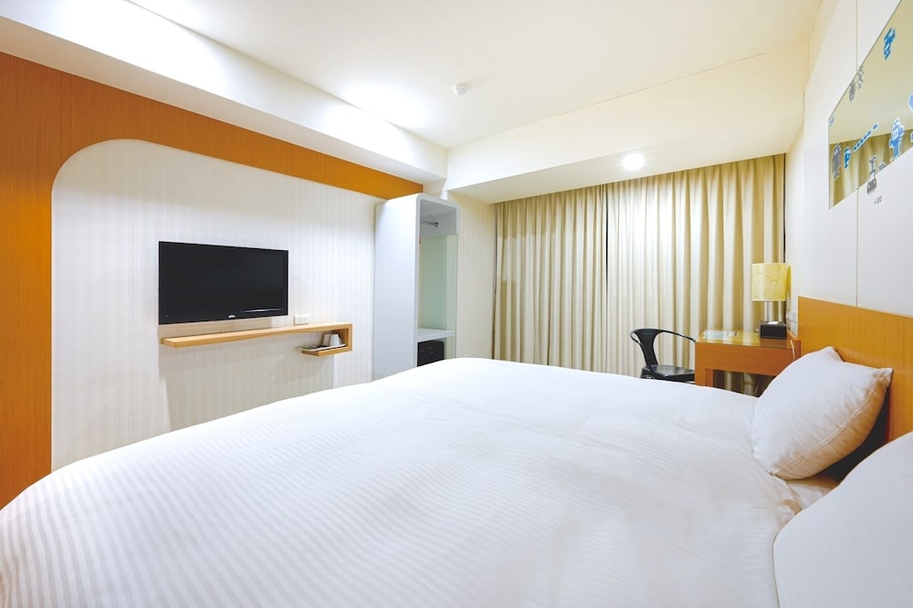 Taipei Hotel Zoo 32/53