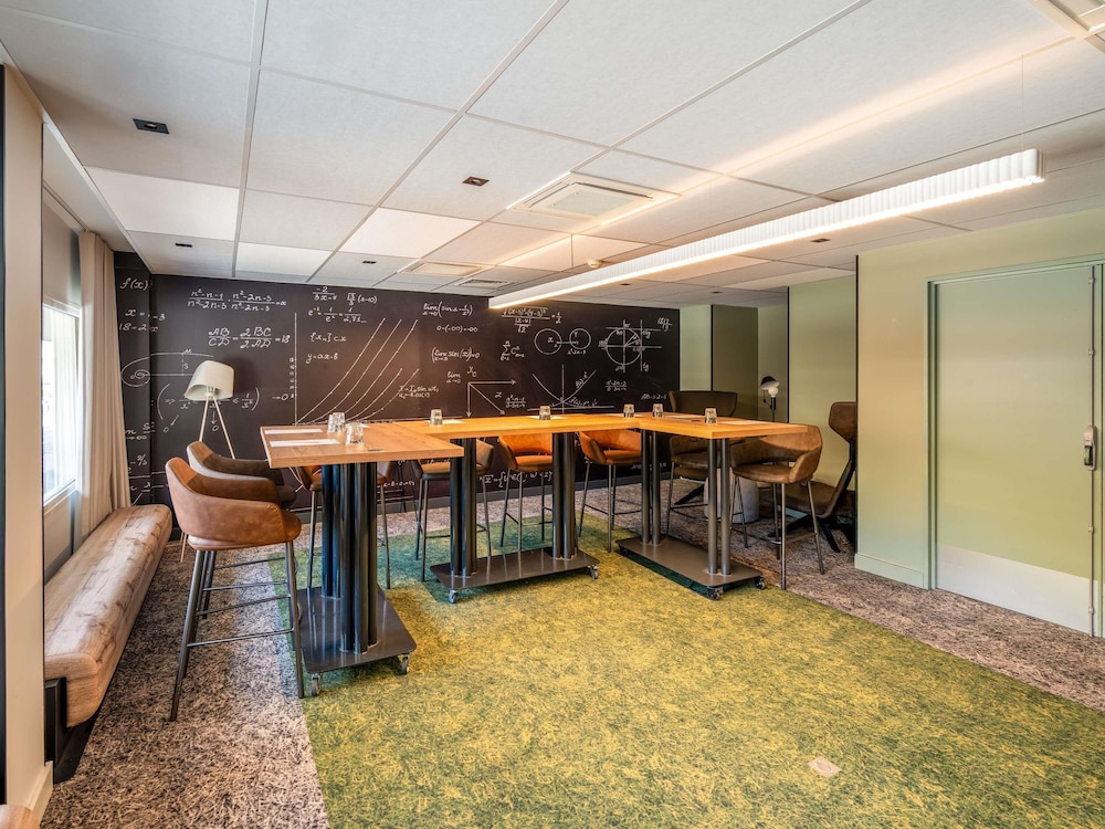 Novotel Bordeaux Centre 42/64