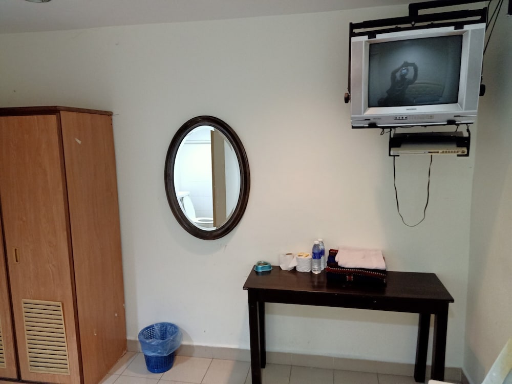 Hotel O Prai Jaya 10/50