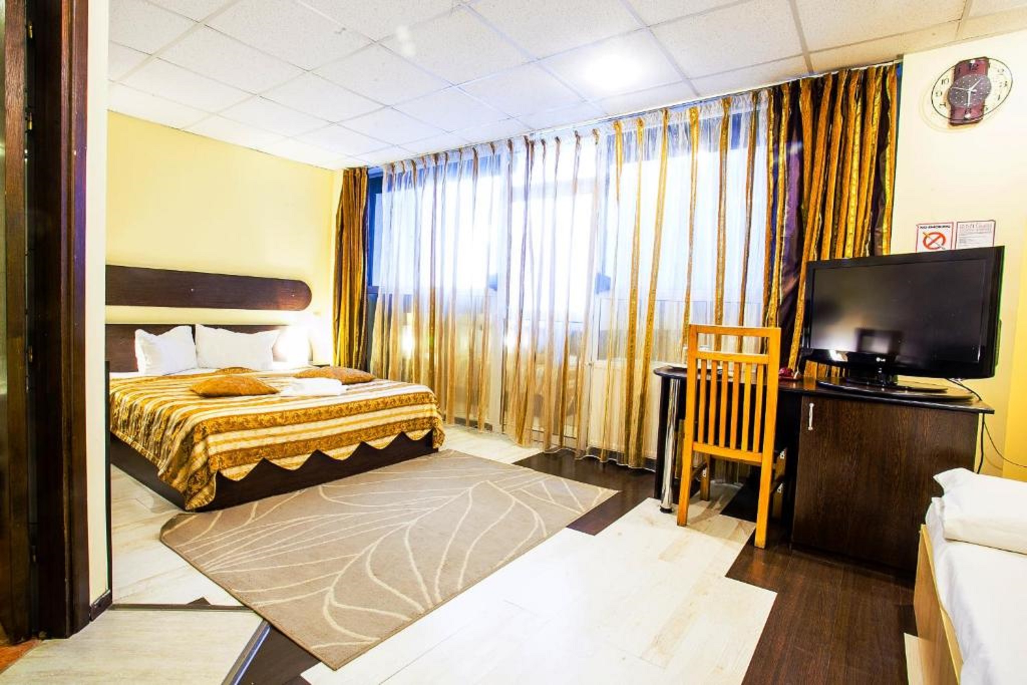 Hotel Charter Otopeni 6/17