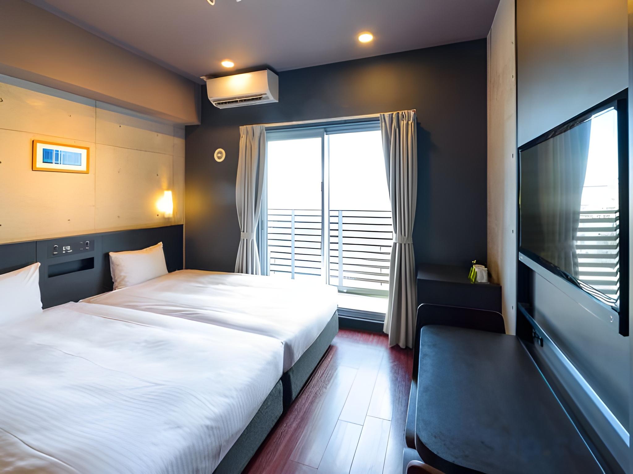 Hollywood, Premium, Twin Beds, New Building