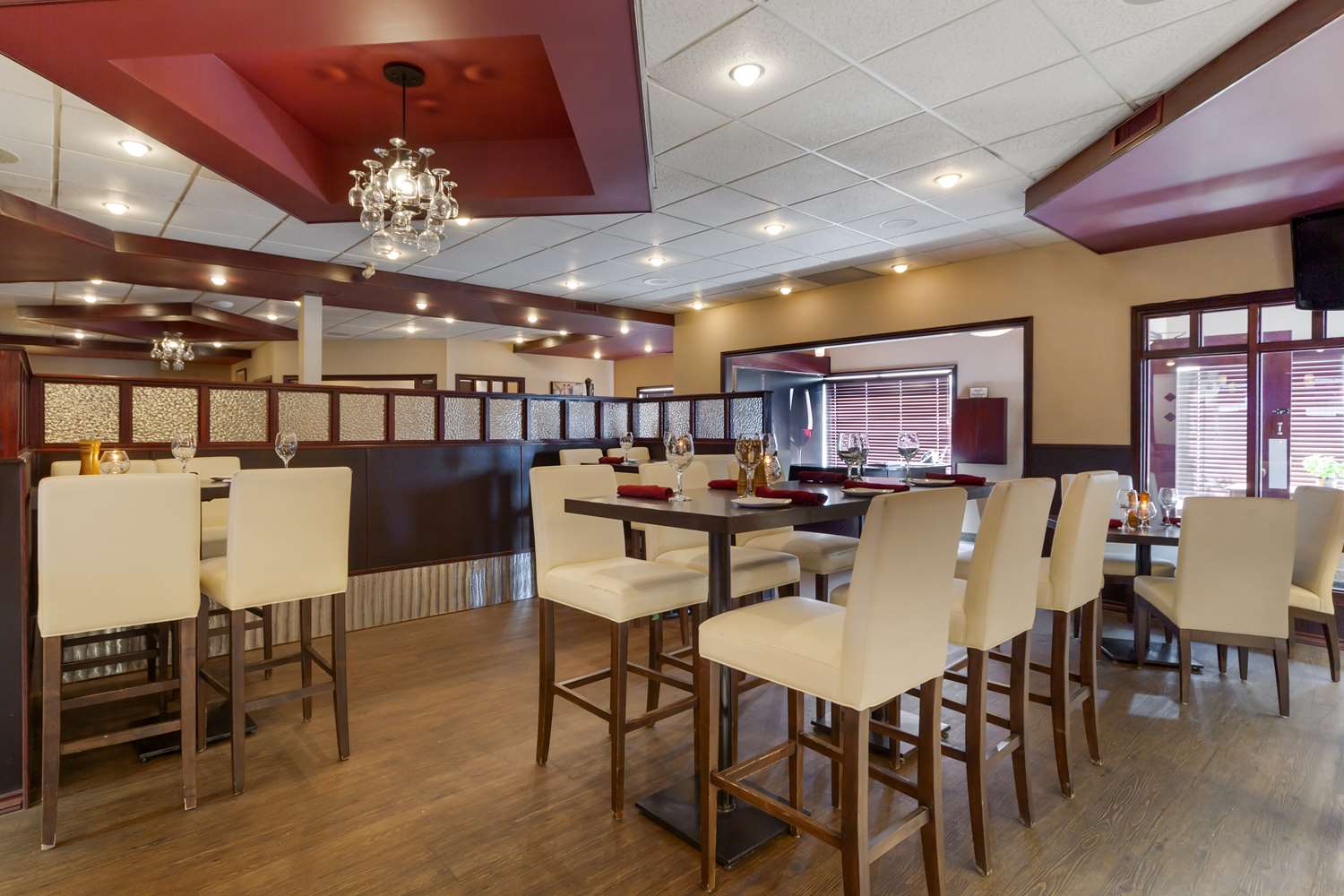 Best Western Grande Prairie Hotel and Suites 17/25
