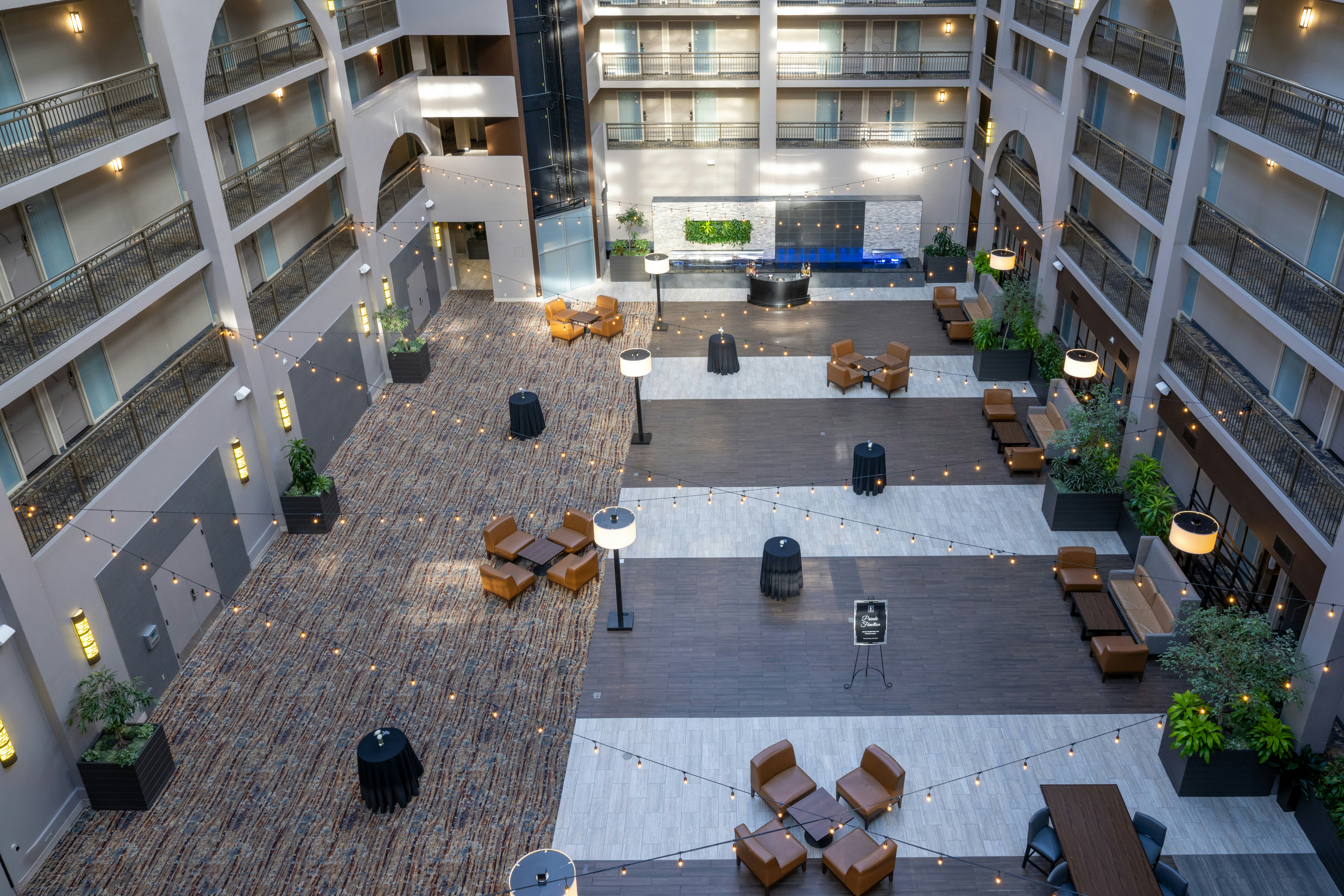 Embassy Suites by Hilton Seattle Bellevue 11/76