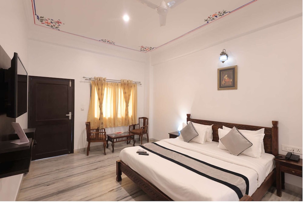 Atulya Niwas Udaipur 15/49