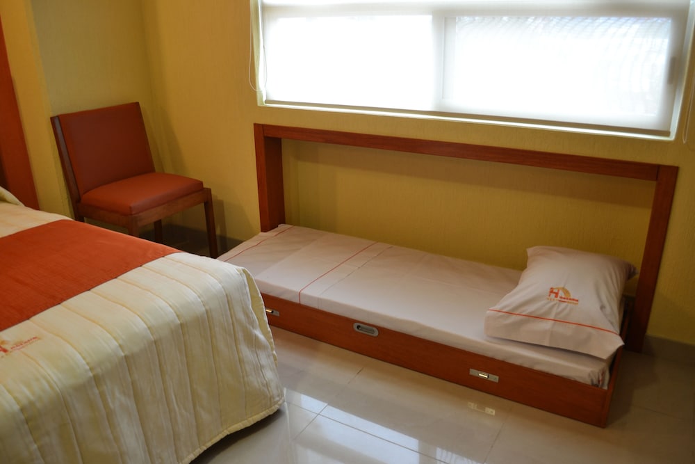 Hostalia Hotel Expo And Business Class 19/60