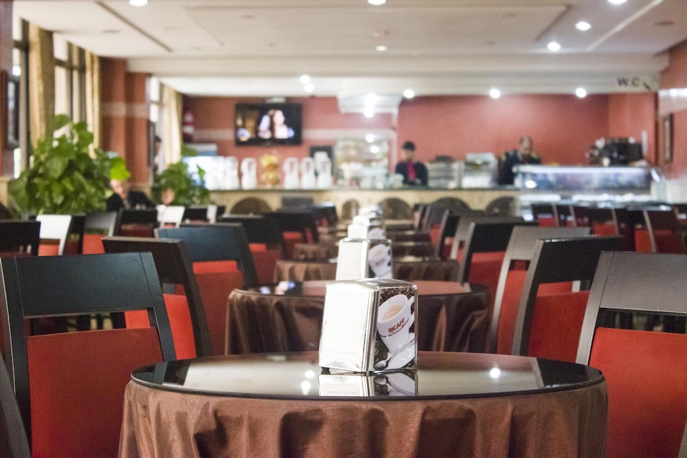 HOTEL ATENAS 31/37