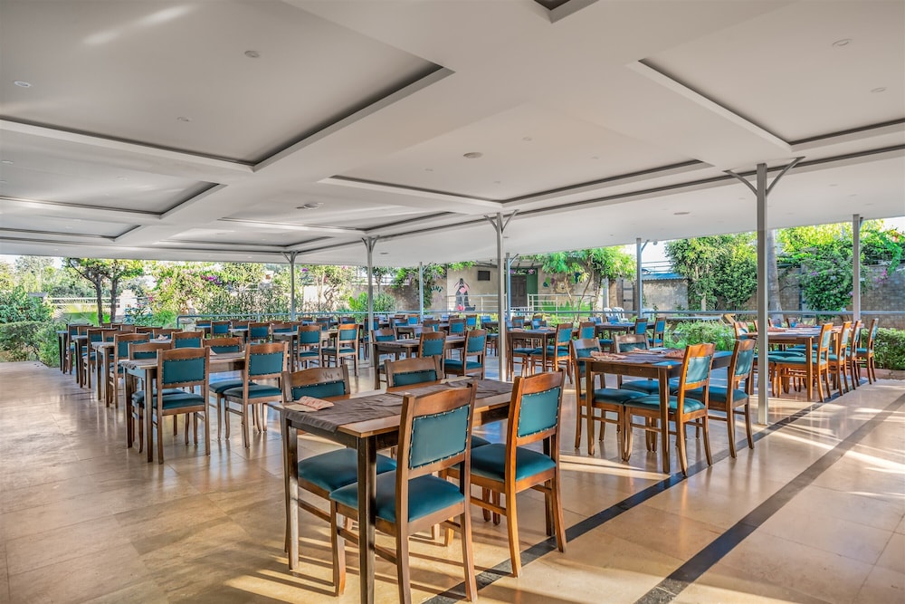 Arsi Blue Beach Hotel 36/50