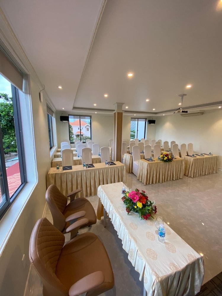 Lotus Vung Tau Resort 38/62