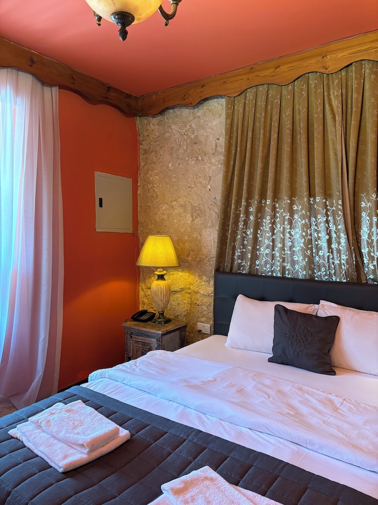 Kyrenia Palace Boutique Hotel 12/50