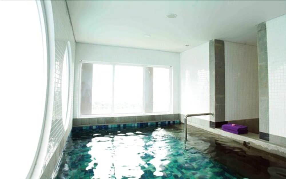 Swiss-Belinn Cikarang 35/54