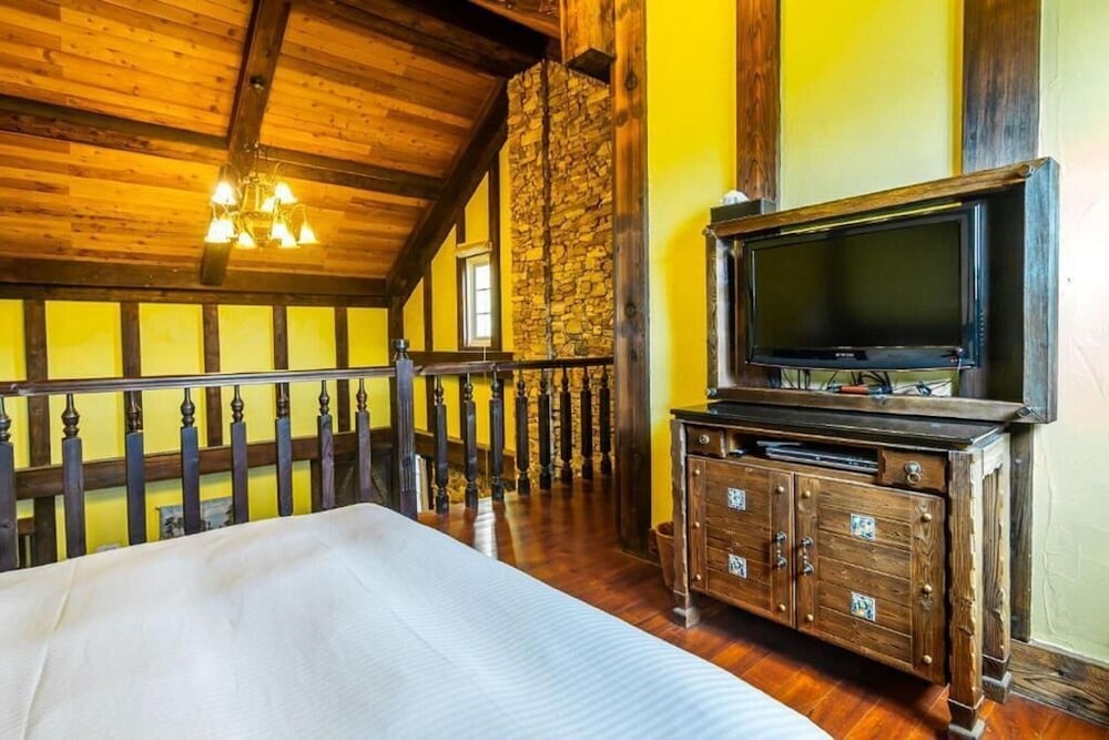 Provence Rose Lodge In Ching Jing 3/50