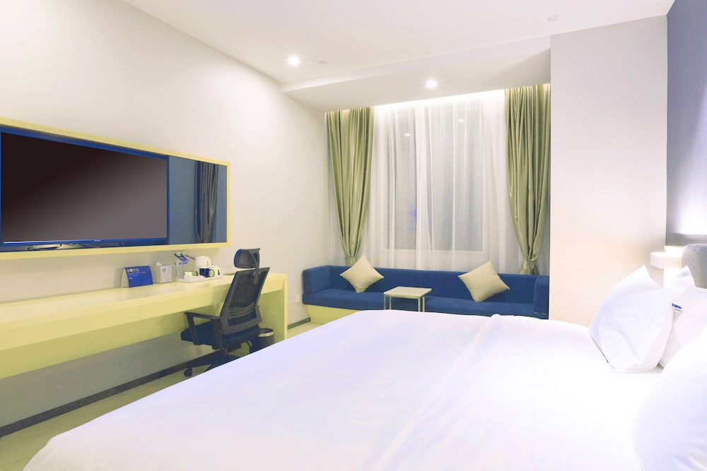 HOLIDAY INN EXPRESS JINAN EXHIBITION CENTER 14/47