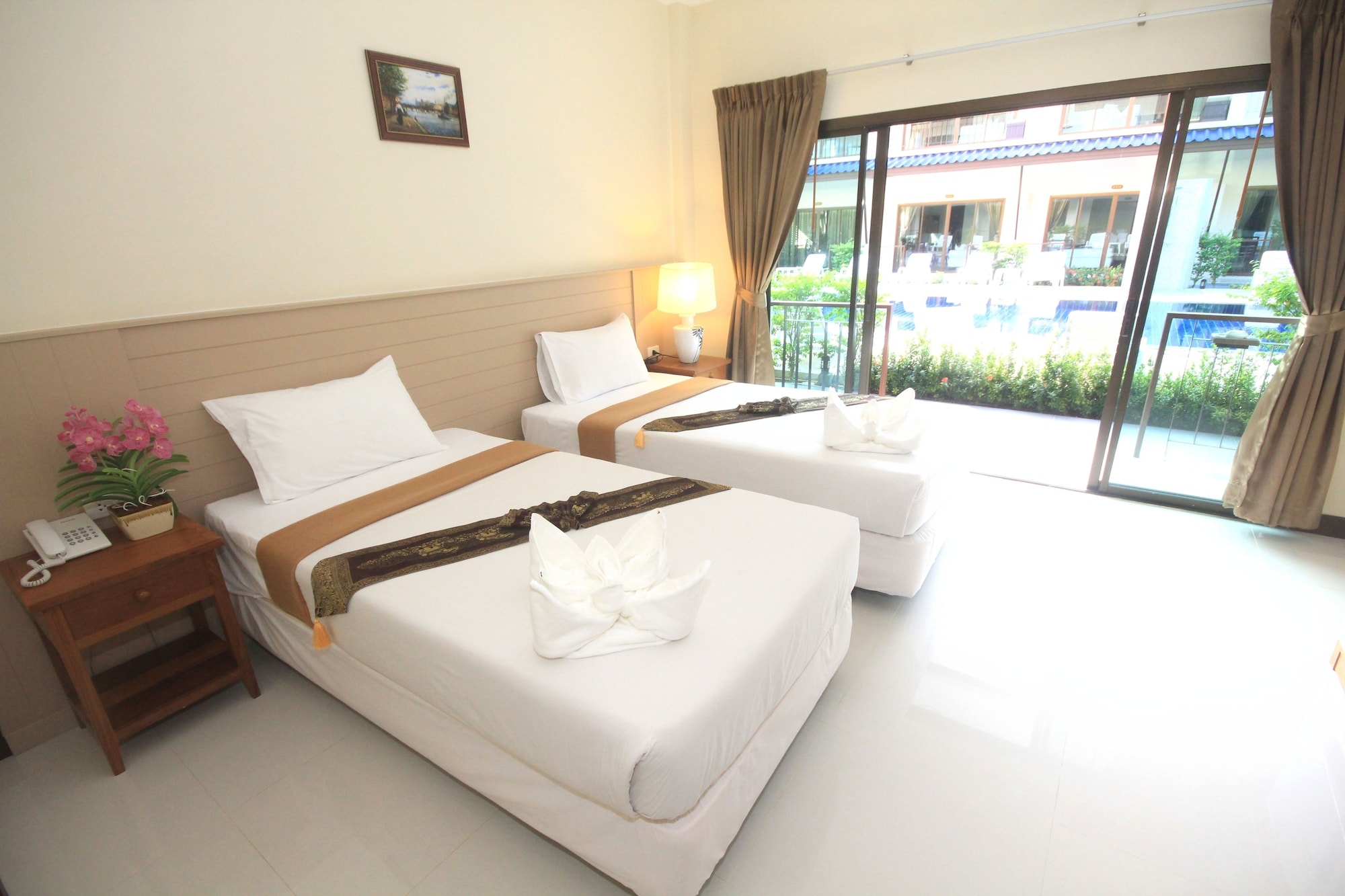 ROOM, DOUBLE BED, POOL VIEW
