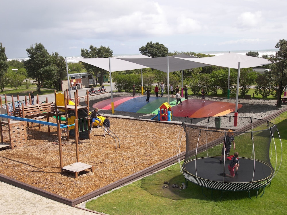 Greymouth Seaside Top 10 Holiday Park 62/71