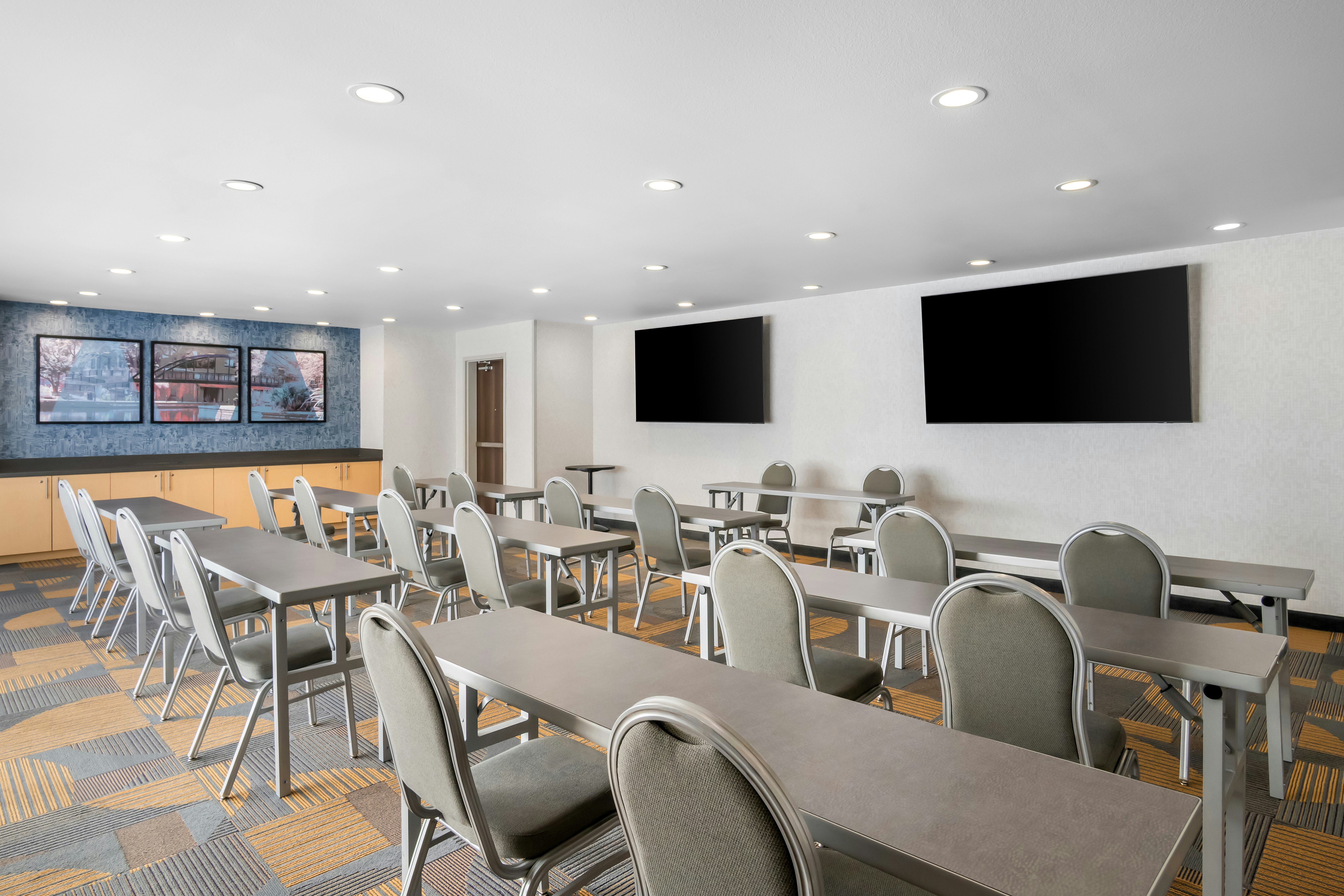 Home2 Suites By Hilton Irving / Dfw Airport North 51/63