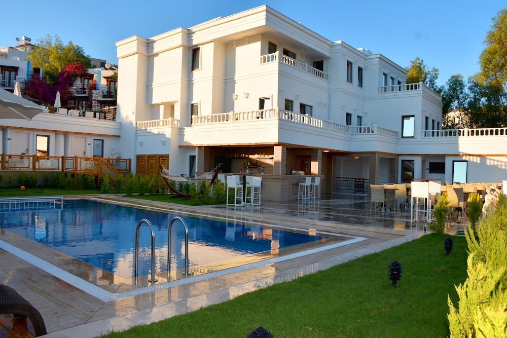 Laden Hotel Bodrum 35/42