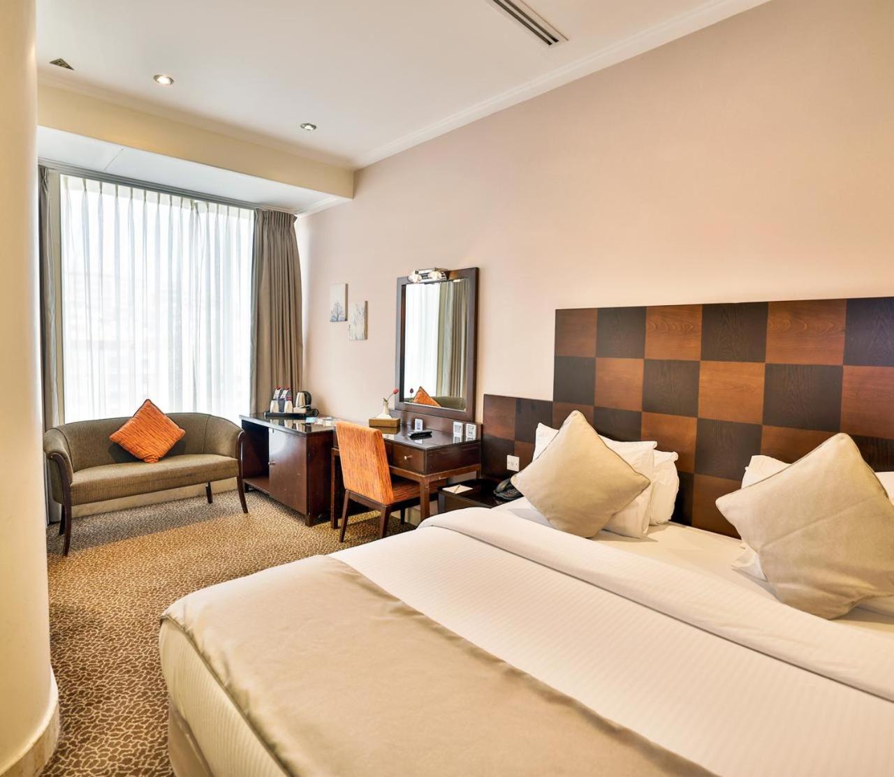 PREMIUM, KING BED