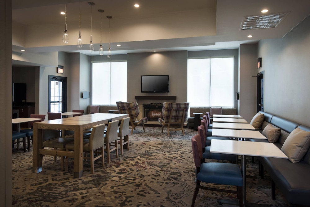 Residence Inn Syracuse Carrier Circle 15/24