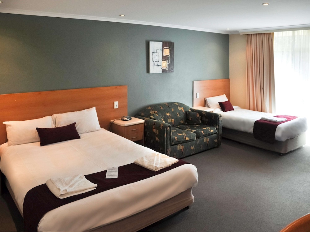 ibis Styles Orange 23/55