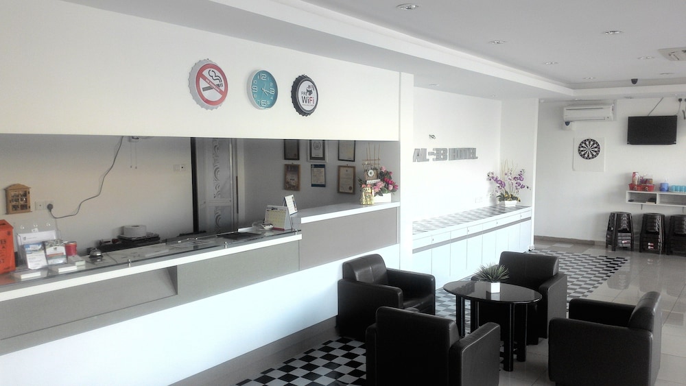 Sun Inns Hotel Laksamana 4/32