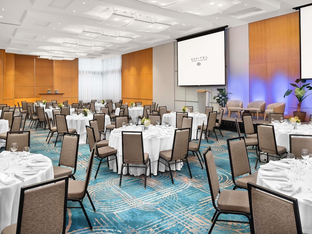 Sofitel Montreal Golden Mile 69/79