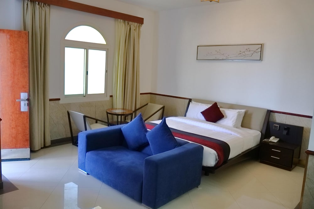 Great Wall Hotel 7/23