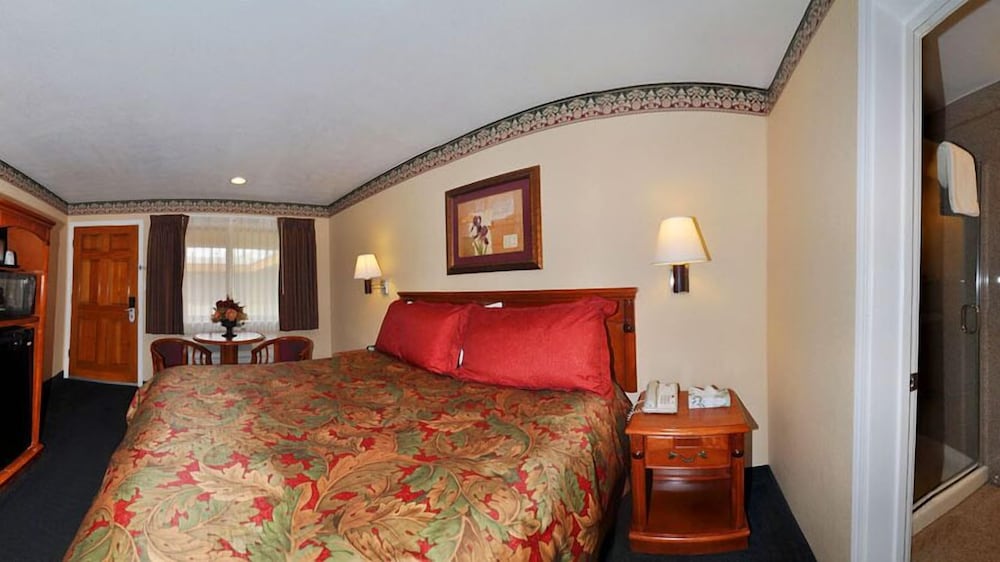 Geary Parkway Motel 38/72