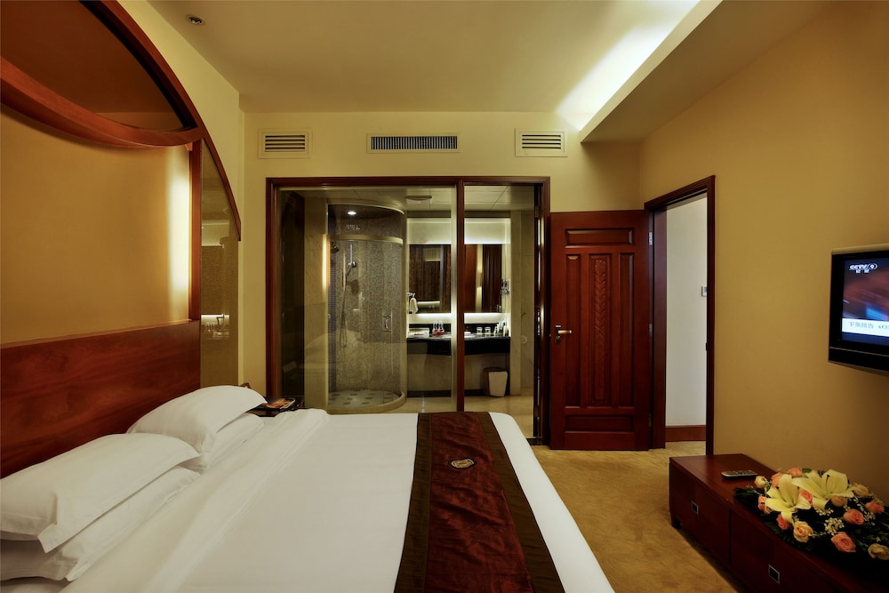 Hongfeng Hotel 15/50