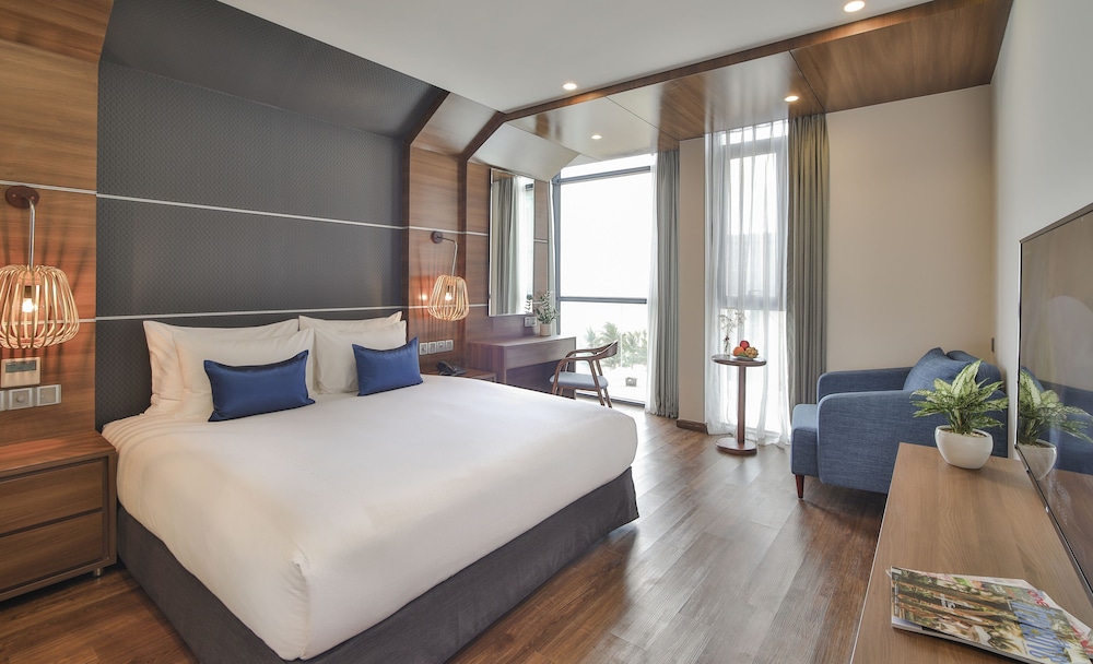 Haian Beach Hotel And Spa 20/71